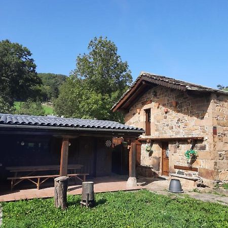 Cabana Pasiega La Quemada San Pedro Del Romeral Buitenkant foto